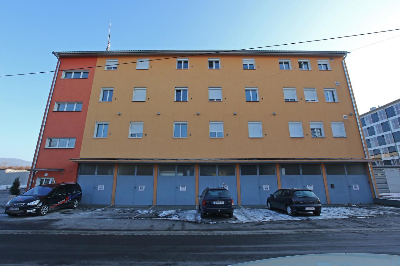 Montagehotel Living@Linz Zewnętrze zdjęcie